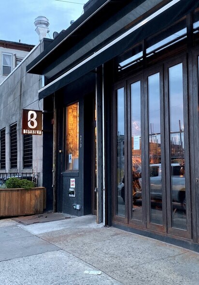 Primary Photo Of 250 Varet St, Brooklyn Light Manufacturing For Lease