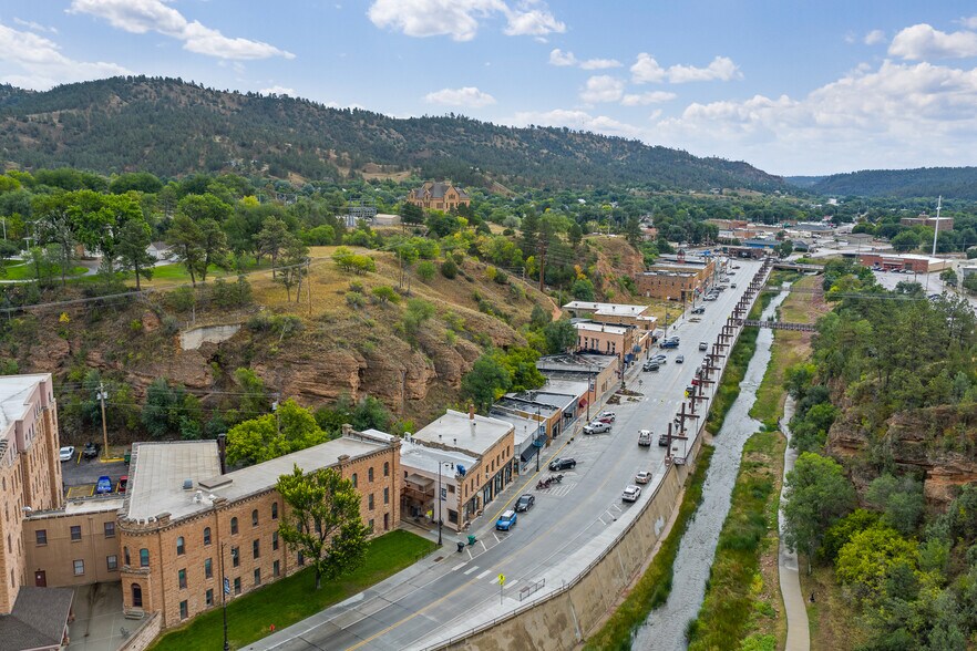 More Photos Of 509 N River St, Hot Springs Restaurant For Sale