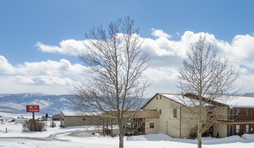 Primary Photo Of 715 Highway 64 E, Eagle Nest Hotel For Sale