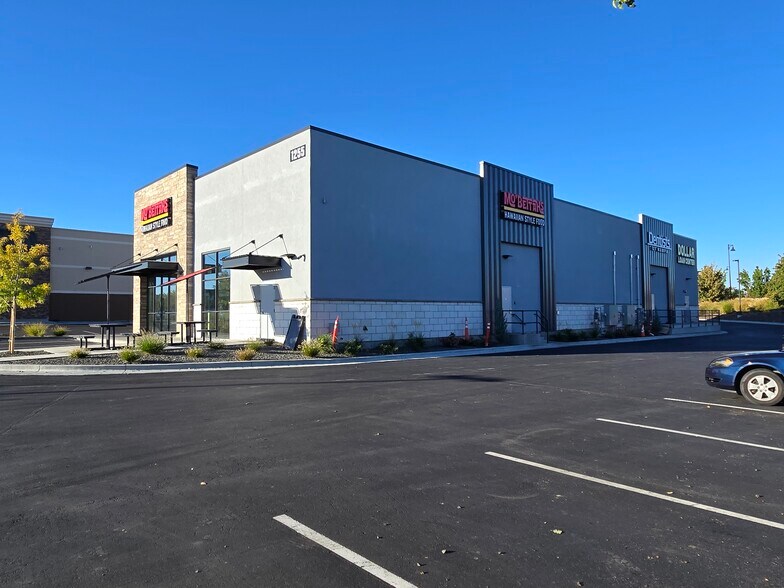 More Photos Of 1255 N Happy Valley Rd, Nampa Restaurant For Sale