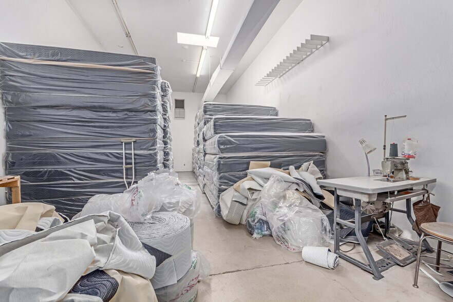 More Photos Of 6016 N 57th Ave, Glendale Warehouse For Sale