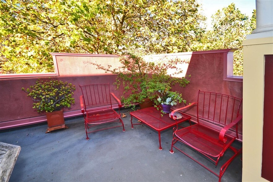 More Photos Of 217-243 W Richmond Ave, Richmond Office Residential For Lease