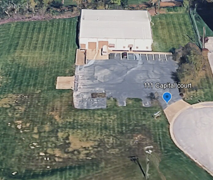 More Photos Of 111 Capital Ct, Nicholasville Warehouse For Lease