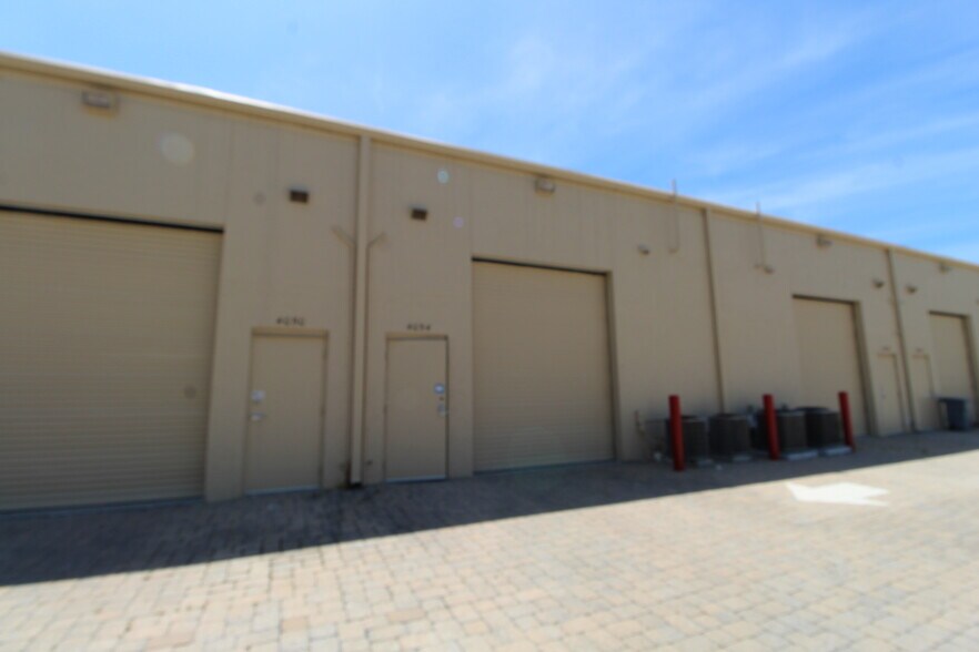More Photos Of 4050 N Washington Blvd, Sarasota Unknown For Lease