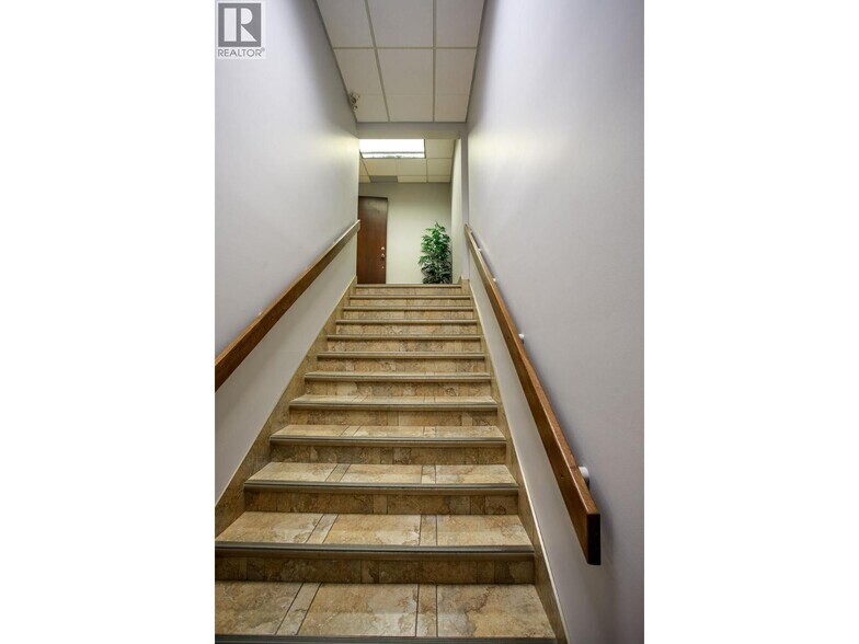 More Photos Of 1455 Ellis St, Kelowna Office Residential For Sale