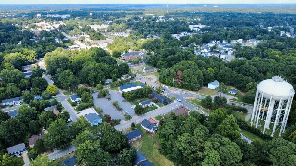 More Photos Of 108 Justice Heights St, Apex Medical For Sale