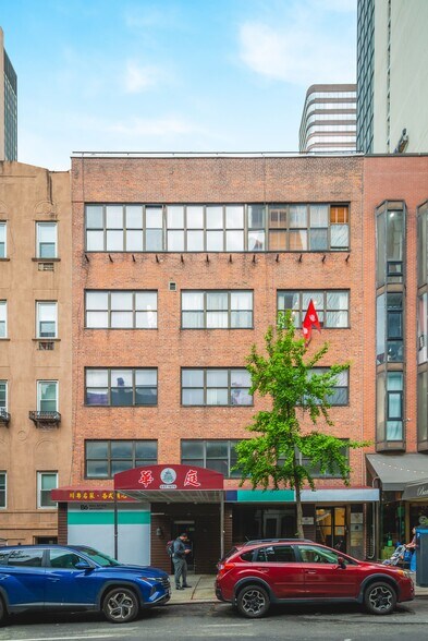 More Photos Of 216 E 49th St, New York Office For Lease