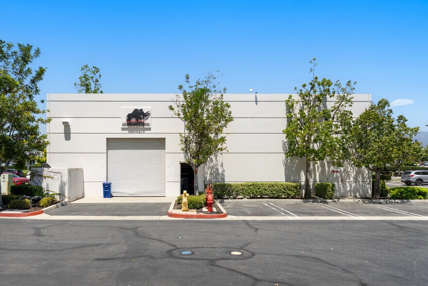 More Photos Of 20521 Crescent Bay Dr, Lake Forest Light Manufacturing For Lease