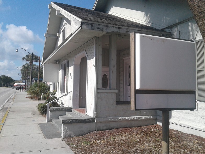 More Photos Of 716 N Main St, Kissimmee Office Residential For Lease