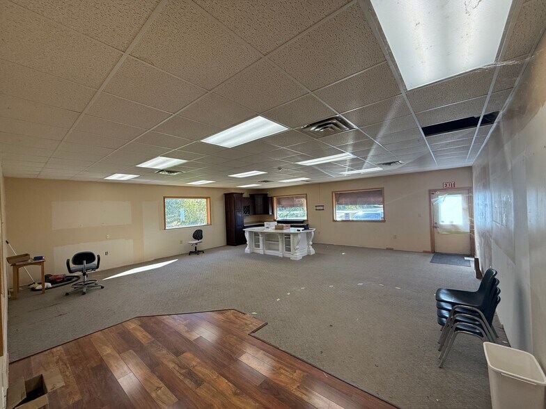 More Photos Of 1225 22nd Ave, Fulton Industrial For Sale