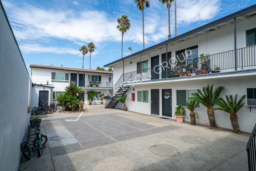 More Photos Of 527 N Anna Dr, Anaheim Apartments For Sale