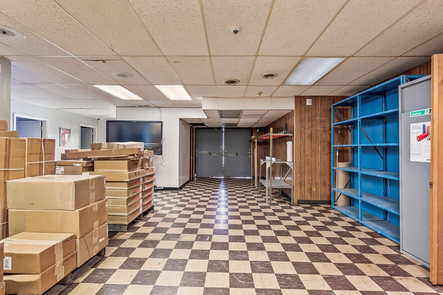 More Photos Of 961 Burke St, Winston-Salem Storefront Retail Office For Sale
