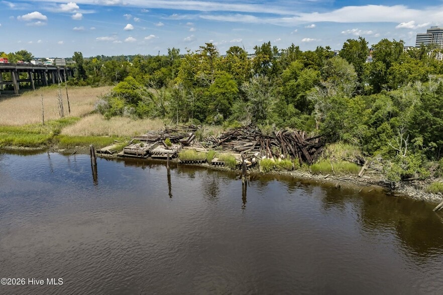 More Photos Of 1100 Point Harbor Rd, Wilmington Land For Sale