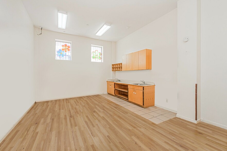 More Photos Of 44-46 Market St, New York Multifamily For Sale