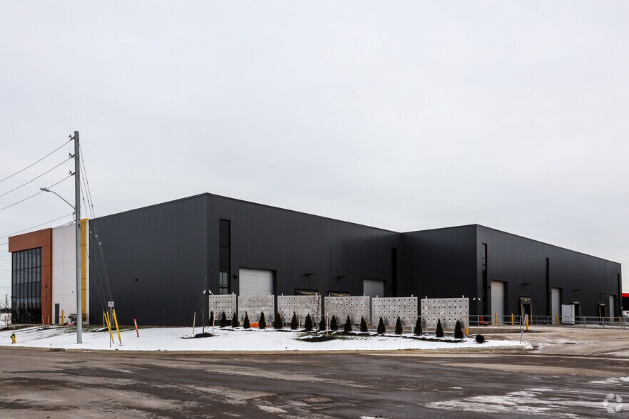 More Photos Of 350 Hanlon Creek Blvd, Guelph Light Distribution For Lease