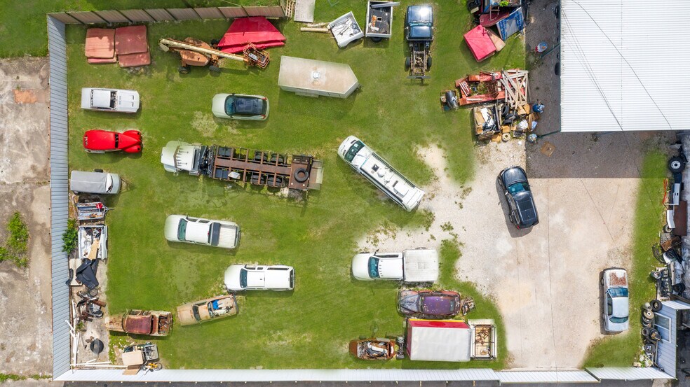 More Photos Of 1603 Shaver St, Pasadena Warehouse For Lease