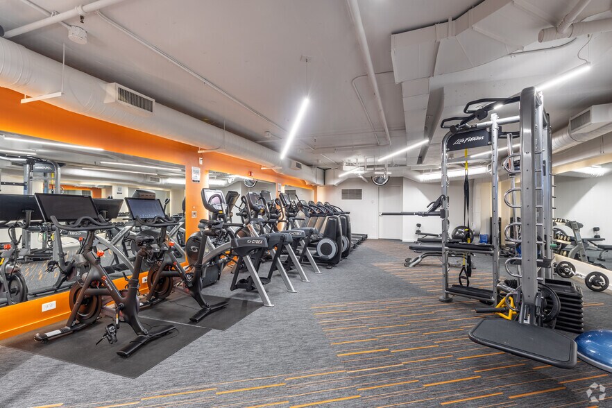 Photo of 6th Floor Ste Spec Suite 2