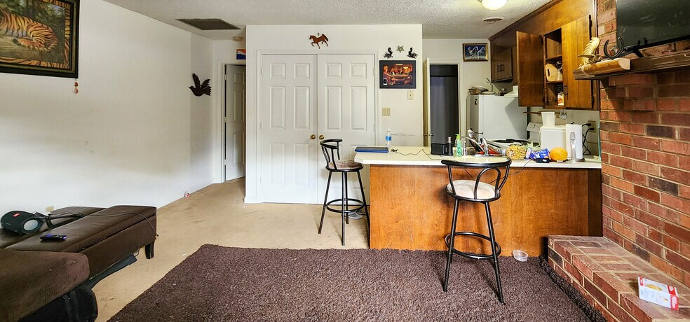 More Photos Of 137 Oak Hill Dr, Lynchburg Apartments For Sale