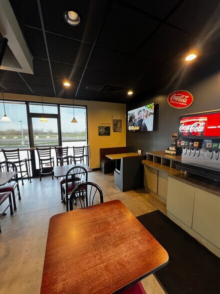 More Photos Of 380 N 2000 W, Marriott Slaterville Storefront For Sale