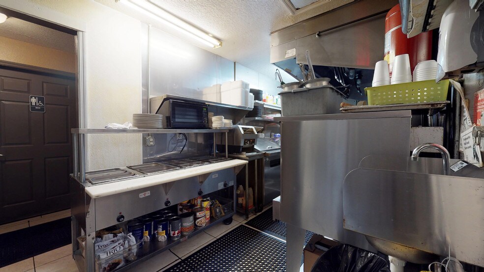 More Photos Of 9576 N Citrus Springs Blvd, Citrus Springs Restaurant For Lease