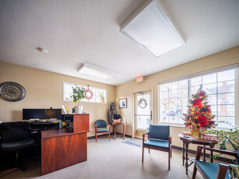 More Photos Of 330-340 Washington St SW, Albany Office For Sale