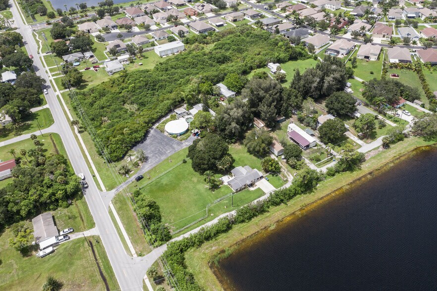 More Photos Of 1603 W Shell Point Rd, Ruskin Land For Sale