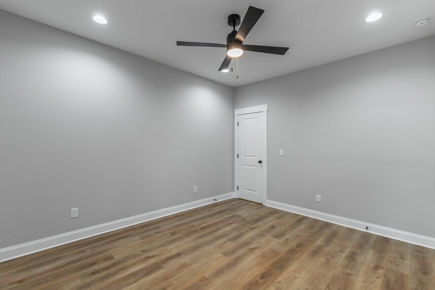 More Photos Of 916 Airport Rd, Chattanooga Multifamily For Sale