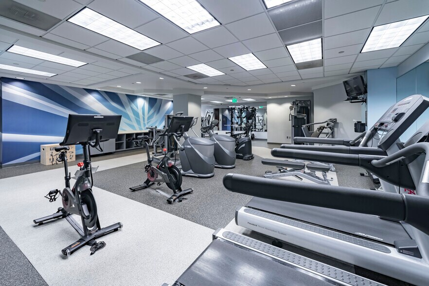 More Photos Of 3399 Peachtree Rd NE, Atlanta Coworking Space