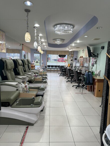 More Photos Of 629 White Horse Pike, Haddon Township General Retail For Sale