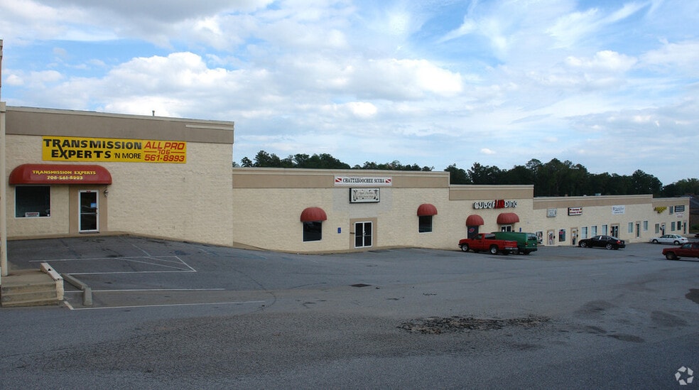 More Photos Of 5870 Veterans Pky, Columbus Unknown For Lease