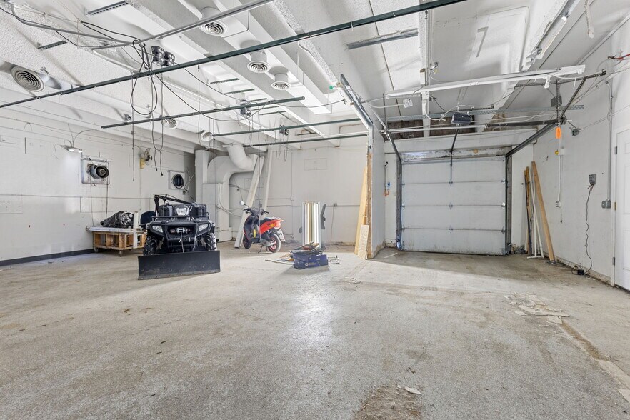 More Photos Of 5595 Arapahoe Ave, Boulder Light Manufacturing For Sale