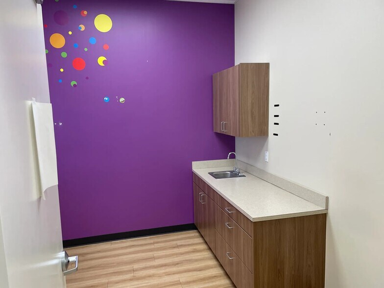 More Photos Of 3516 E 31st St, Tulsa Office For Lease