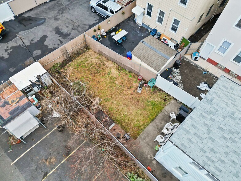 More Photos Of 109 Orchard St, Elizabeth Multifamily For Sale