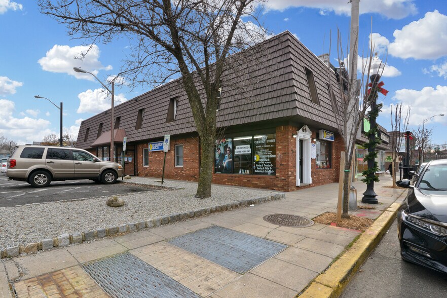 More Photos Of 127 Chestnut St, Roselle Park Storefront For Sale