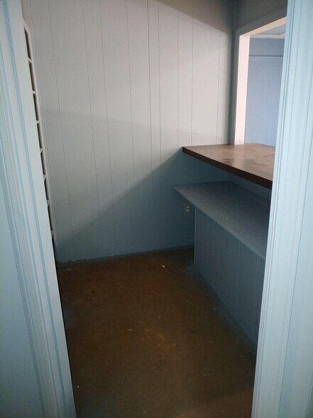 More Photos Of 270 South St, Woodruff Religious Facility For Lease
