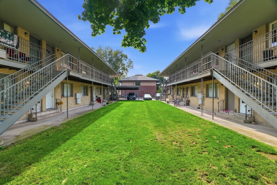More Photos Of 6119-6123 N Colton St, Spokane Apartments For Sale