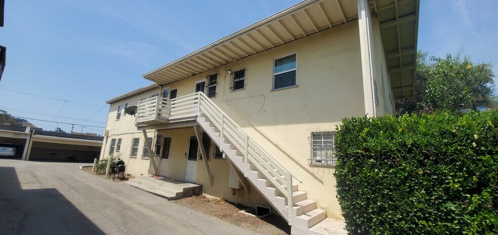 More Photos Of 5776 Clemson St, Los Angeles Apartments For Sale