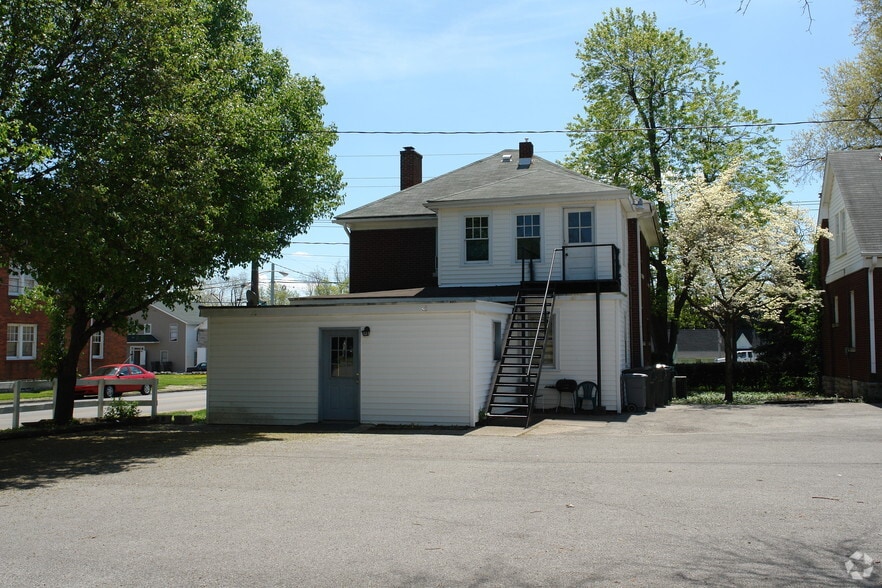 More Photos Of 1501 Versailles Rd, Lexington Storefront Retail Office For Sale