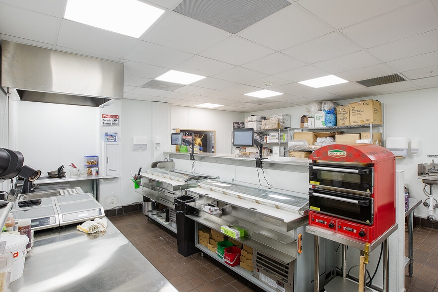 Primary Photo Of 7903 NW 36th St, Doral Storefront For Lease