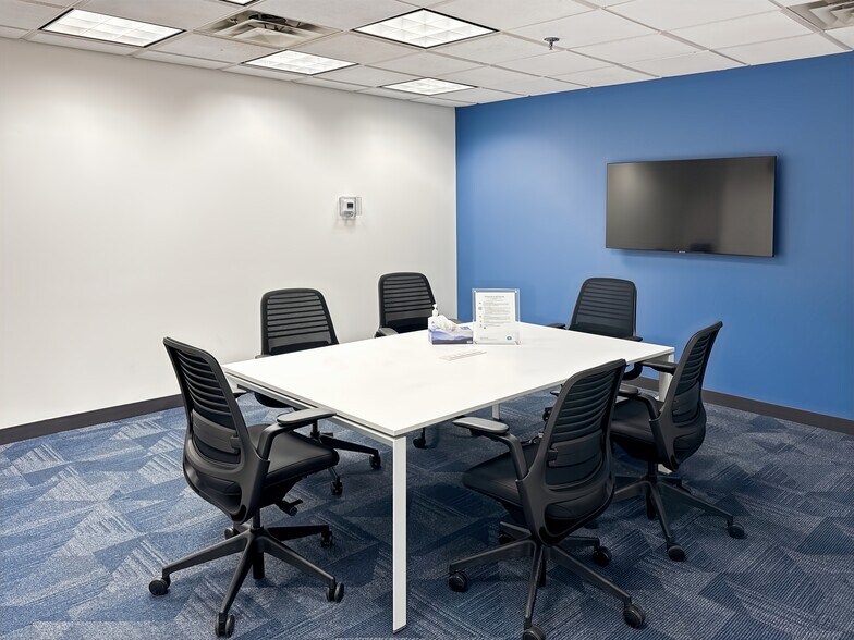 More Photos Of 10611 98th Ave NW, Edmonton Coworking Space