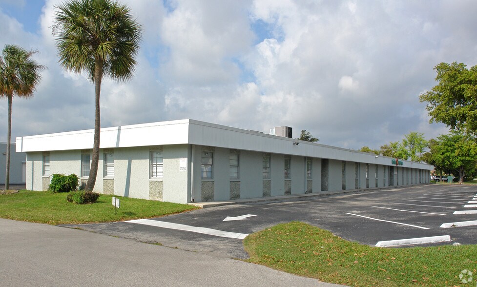 More Photos Of 2020 W McNab Rd, Fort Lauderdale Unknown For Lease
