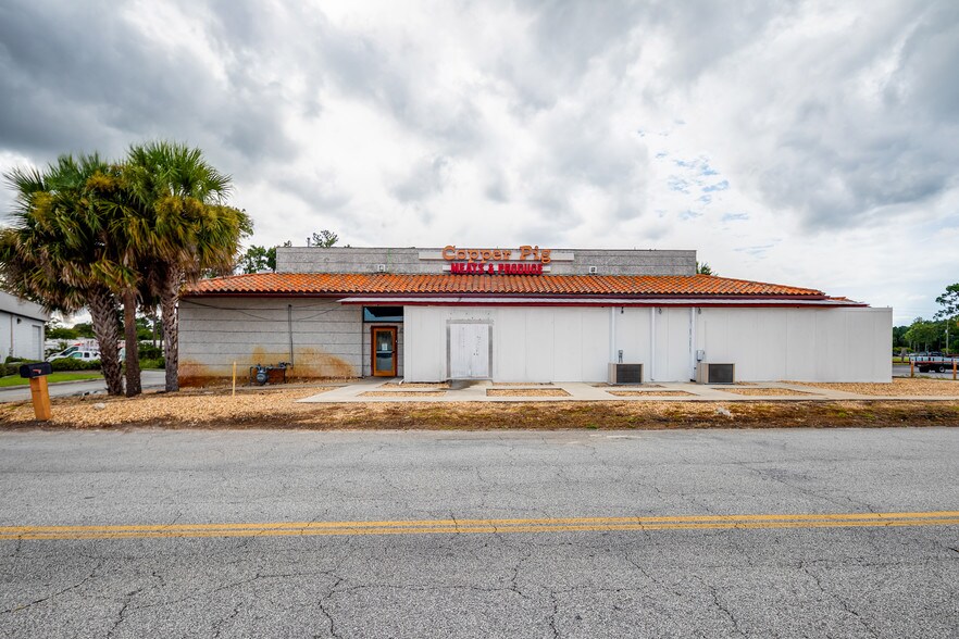 More Photos Of 702 Mall Blvd, Brunswick Supermarket For Sale