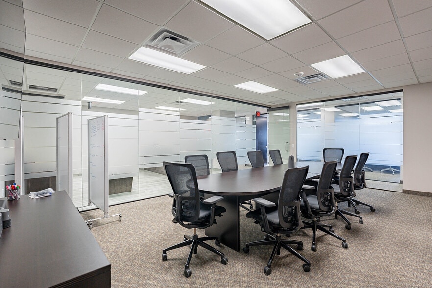 More Photos Of 7310 N 16th St, Phoenix Office For Lease