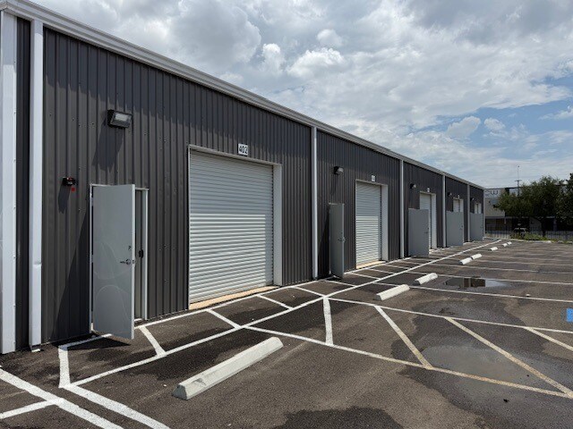 More Photos Of 9326 SE Loop 410, San Antonio Flex For Sale