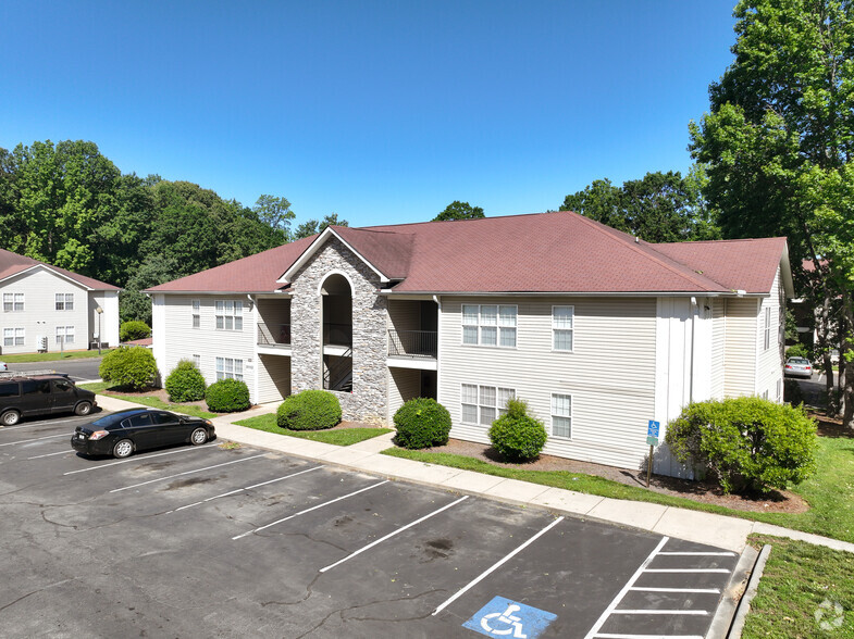 Primary Photo Of 3025-3146 Baroda Ln, Charlotte Apartments For Sale