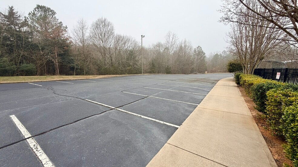 More Photos Of 9113 Blair Rd, Mint Hill Specialty For Lease