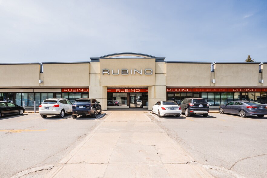 More Photos Of 1857 Boul René-Laennec, Laval Unknown For Lease