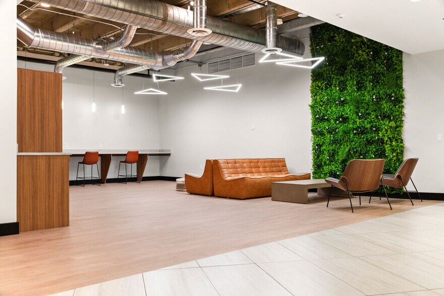 More Photos Of 5295 S Commerce Dr, Salt Lake City Office For Lease