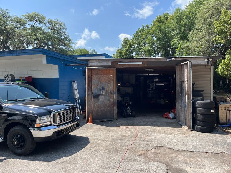 More Photos Of 6076 N Orange Blossom Trl, Mount Dora Auto Repair For Sale