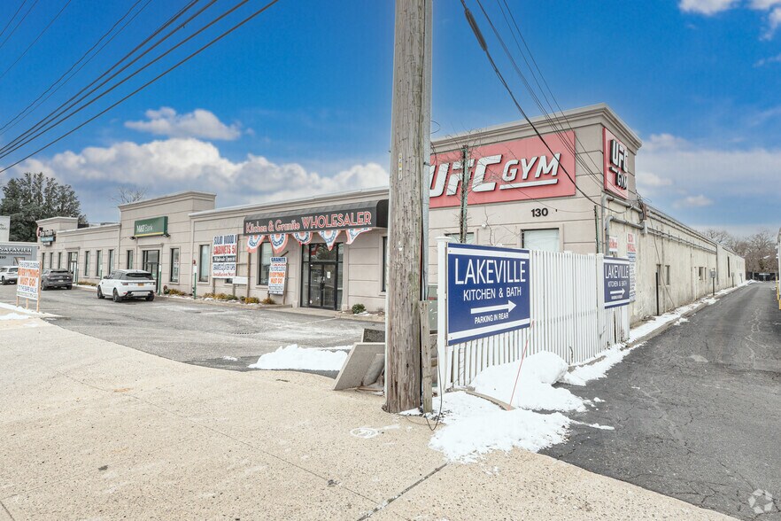 More Photos Of 120-130 Broadhollow Rd, Farmingdale Storefront For Sale